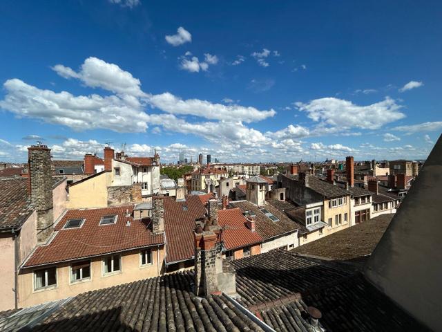 Location Appartement Rue Juiverie, Lyon