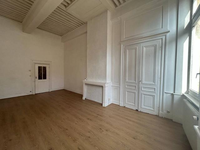 Location Appartement Rue Juiverie, Lyon