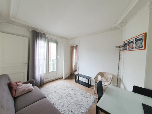 Location Appartement Rue Jules César, Paris