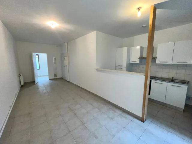 Location Appartement Rue Jules Guesde, Lille