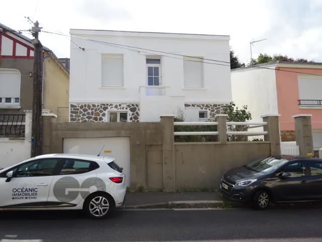 Location Appartement Rue Jules Favre, Brest