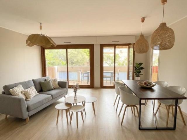 Location Appartement Rue Jules Isaac, Marseille