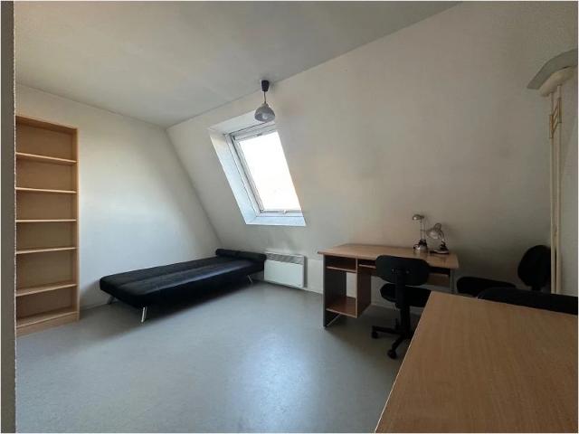 Location Appartement Rue Jules Lefebvre, Lille