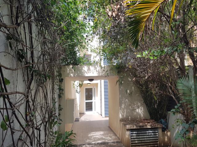 Location Appartement Rue Juliette Dodu, Saint Denis