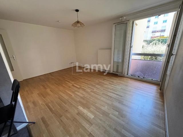 Location Appartement Rue Octave Terrillon, Dijon