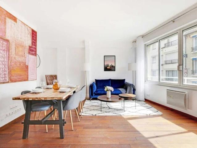 Location Appartement Rue Olivier de Serres, Paris