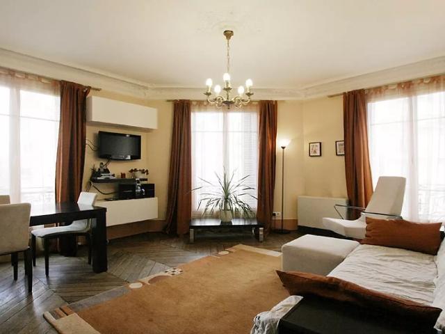 Location Appartement Rue Ordener, Paris