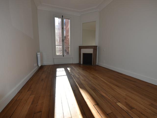 Location Appartement Rue Ordener, Paris