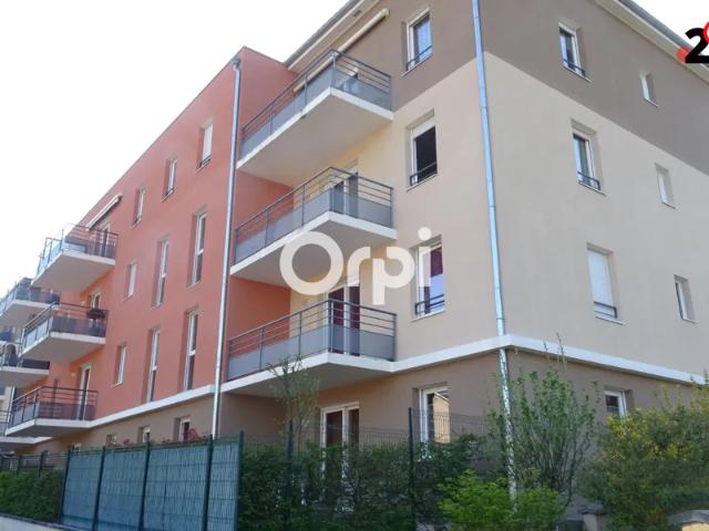 Location Appartement Rue Louis Chaize, Sainte Foy l'Argentière