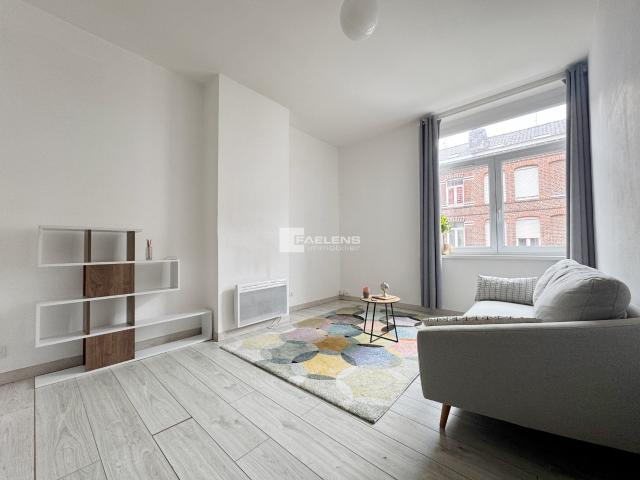 Location Appartement Rue Louis Bergot, Lille