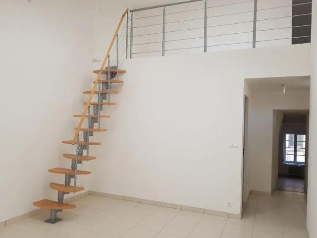 Location Appartement Rue Louis Bruguier Roure, Pont Saint Esprit