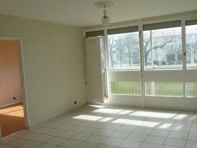 Location Appartement Rue Louis, Bron