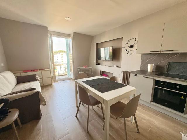 Location Appartement Rue Louis de Coppet, Nice