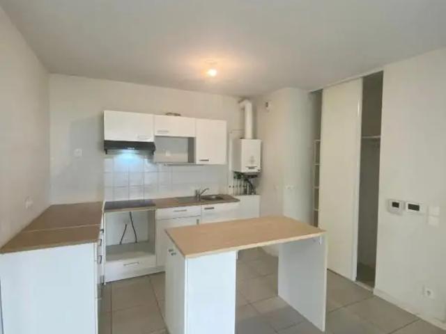 Location Appartement Rue Louis Denis Mallet, Bègles