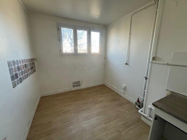 Location Appartement Rue Louis Hanot, Charleville Mézières