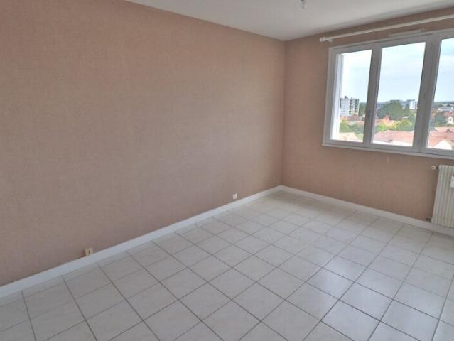 Location Appartement Rue Louis Le Clert, Troyes