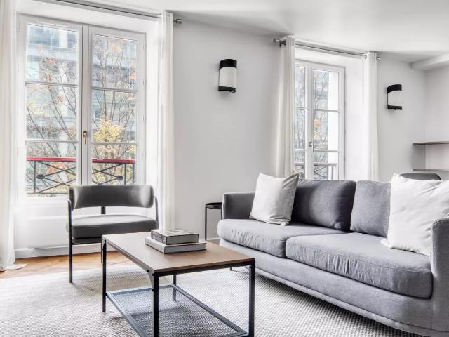 Location Appartement Rue Louis Le Grand, Paris