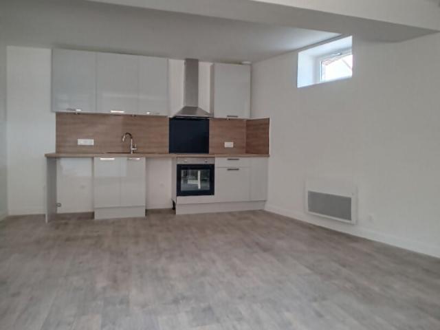 Location Appartement Rue Louis Moreau, Étampes