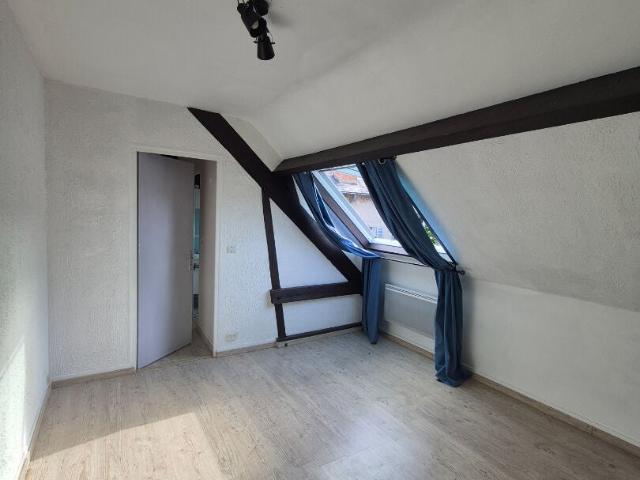 Location Appartement Rue Louis Moreau, Étampes