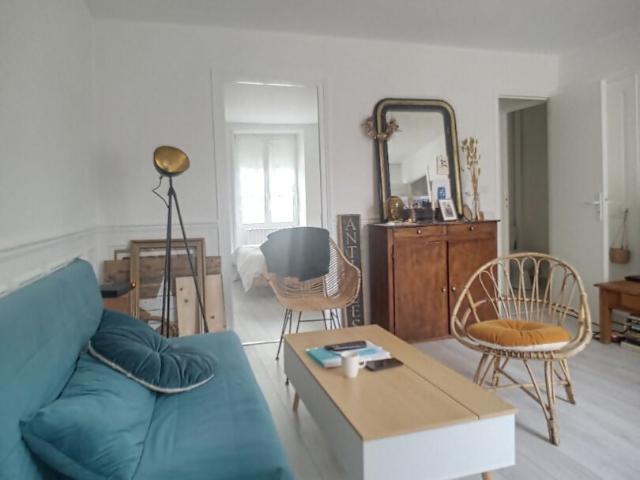 Location Appartement Rue Louis Moreau, Étampes