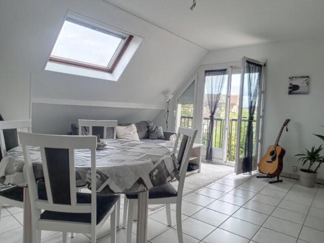 Location Appartement Rue Louis Moreau, Étampes