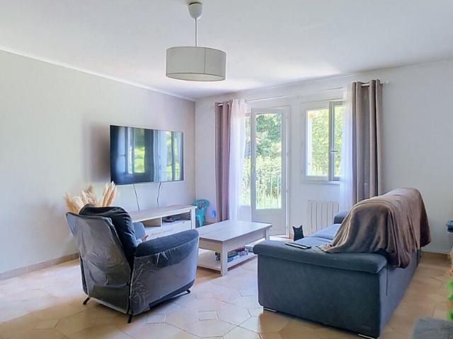 Location Appartement Rue Louis Moreau, Étampes