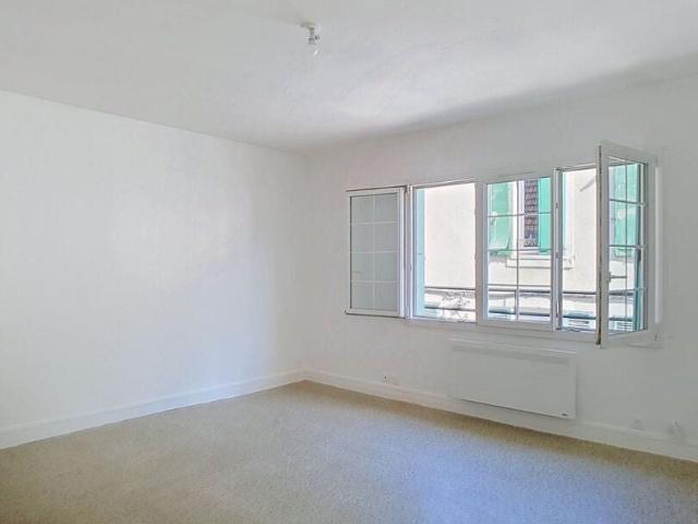 Location Appartement Rue Louis Moreau, Étampes
