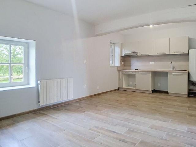 Location Appartement Rue Louis Moreau, Étampes