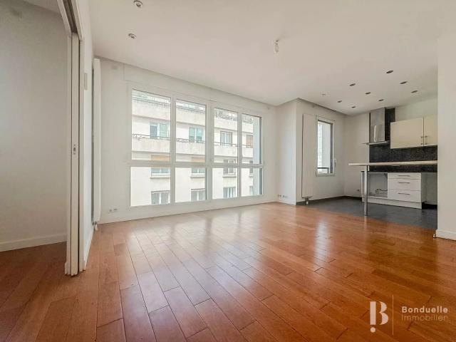 Location Appartement Rue Louis Rouquier, Levallois Perret