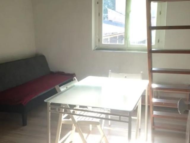Location Appartement Rue Louis Thévenet, Lyon