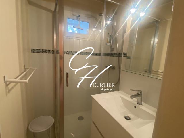 Location Appartement Rue Louis Vidal, Grenoble