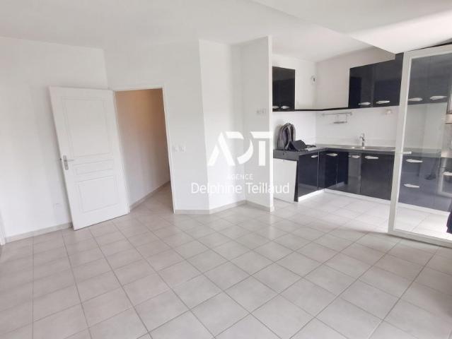 Location Appartement Rue Louise Michel, Grenoble