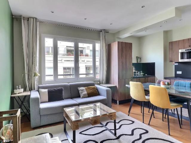 Location Appartement Rue Louise Michel, Levallois Perret