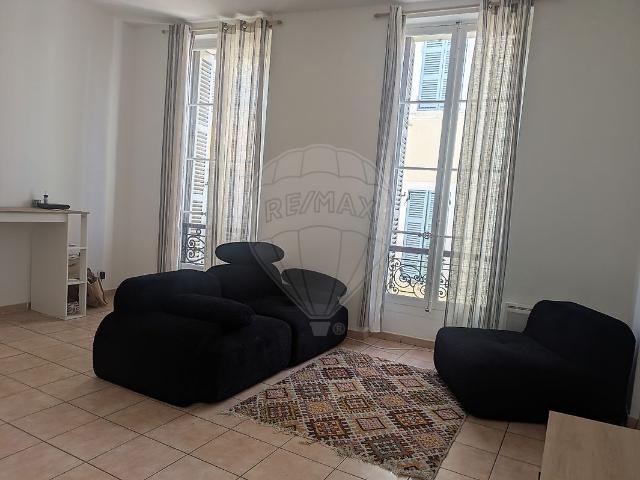 Location Appartement Rue Longue des Capucins, Marseille