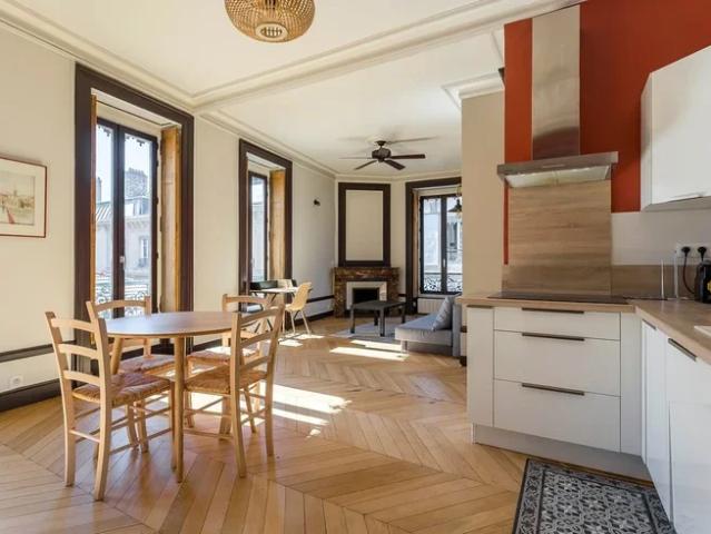 Location Appartement Rue Longue, Lyon