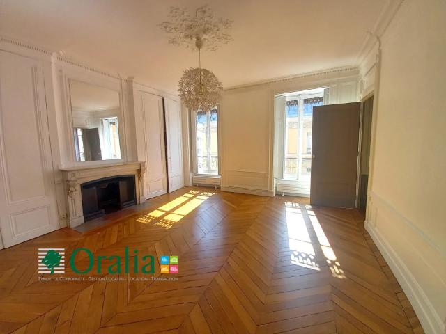 Location Appartement Rue Longue, Lyon