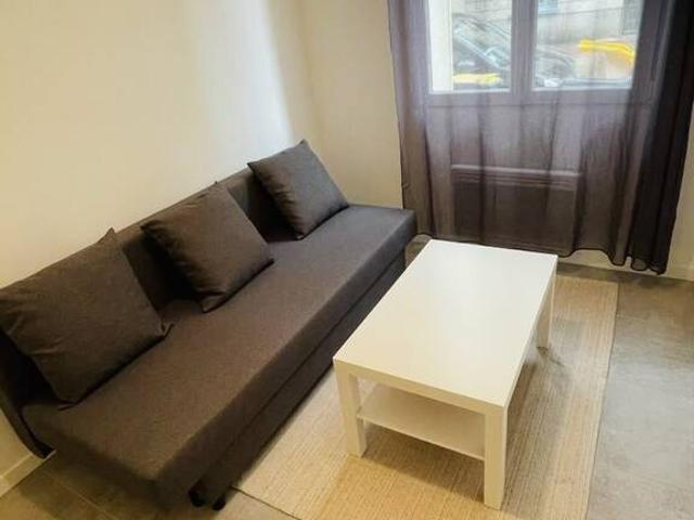 Location Appartement Rue Lazare Carnot, Viroflay