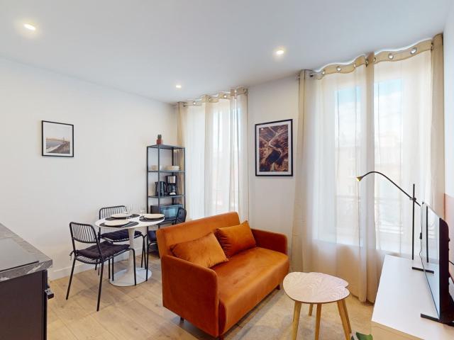 Location Appartement Rue Lazare Carnot, Brest