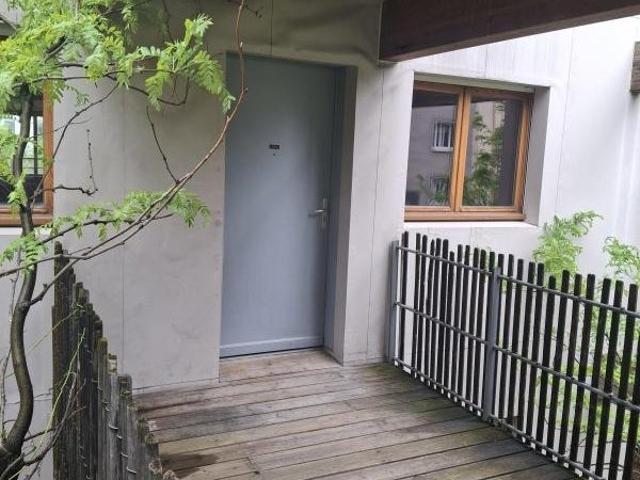 Location Appartement Rue Lazare Carnot, Grenoble