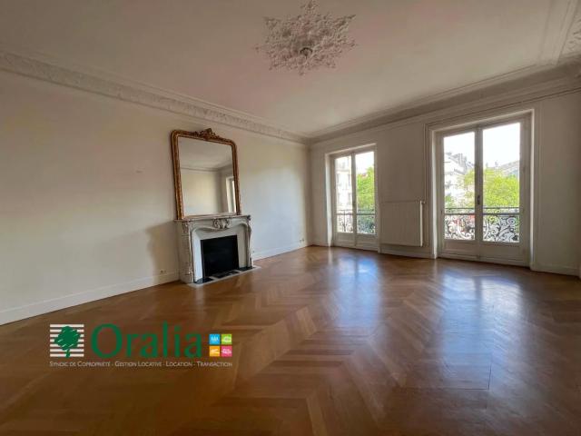 Location Appartement Rue La Fayette, Paris