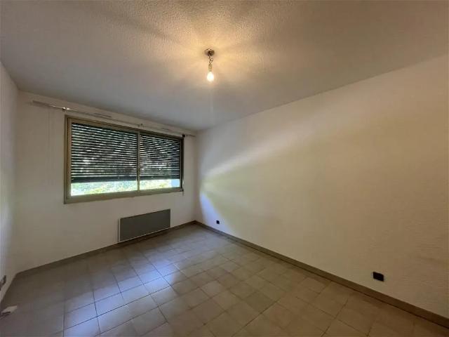 Location Appartement Rue Lachmann, Grenoble