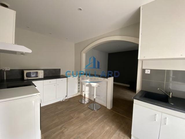 Location Appartement Rue Lachambaudie, Roanne