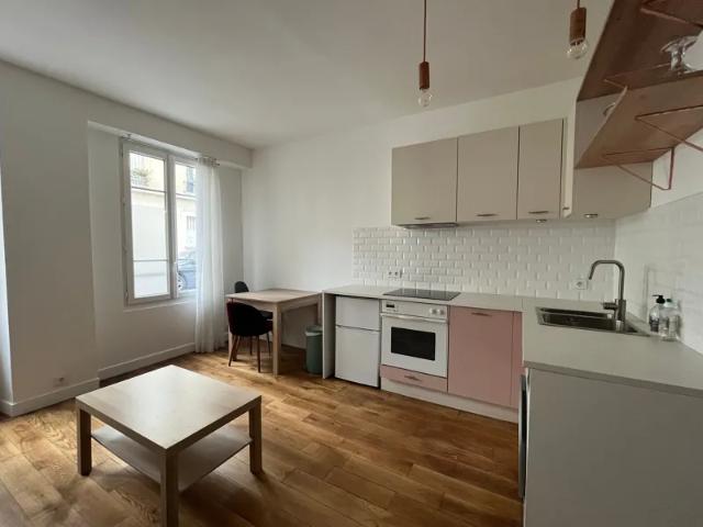 Location Appartement Rue Lacroix, Paris