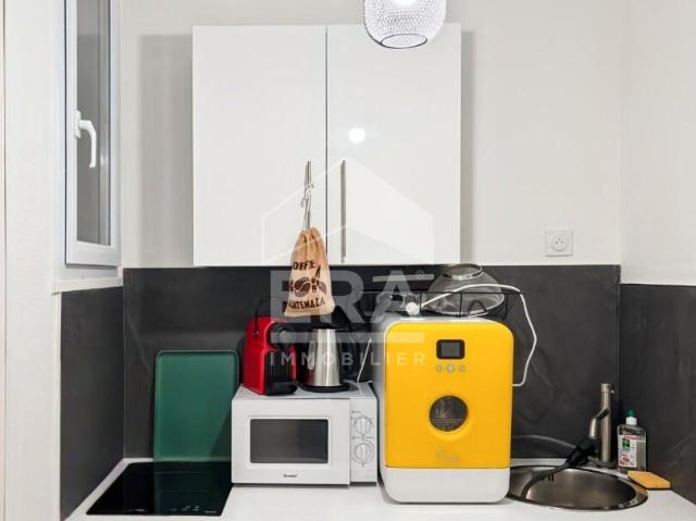 Location Appartement Rue Lalo, Paris