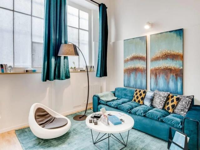 Location Appartement Rue Lallier, Paris