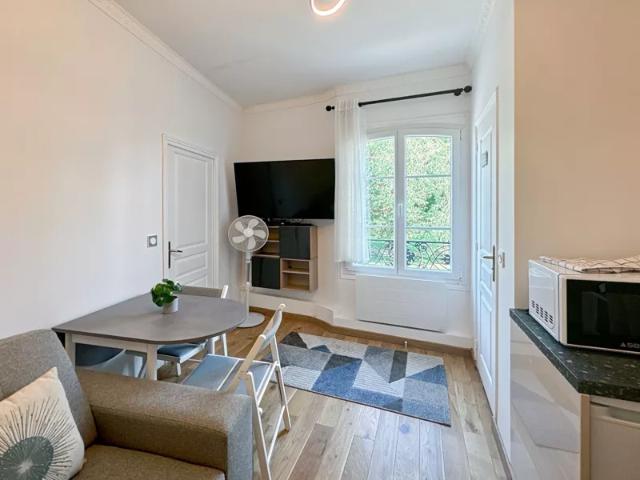 Location Appartement Rue Laplace, Deauville