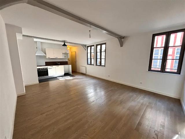 Location Appartement Rue Larivey, Troyes
