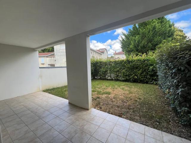 Location Appartement Rue Larrebouille, Saint Sever