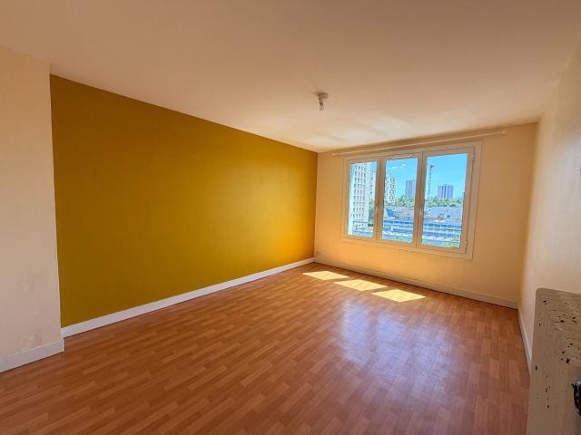 Location Appartement Rue Le Brix, Rennes