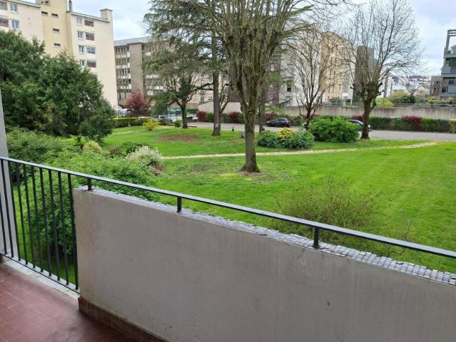 Location Appartement Rue Le Guen de Kerangal, Rennes
